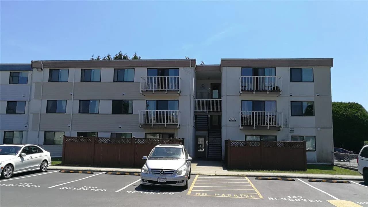 7240 LINDSAY ROAD, Richmond