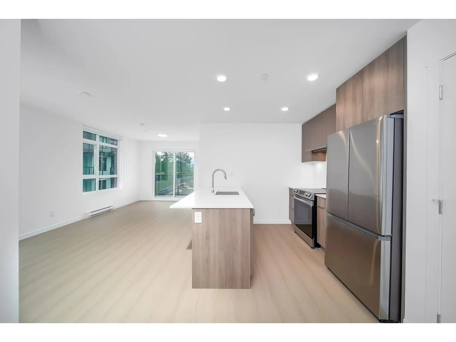 #520 13968 LAUREL DRIVE, Surrey, BC photo 5