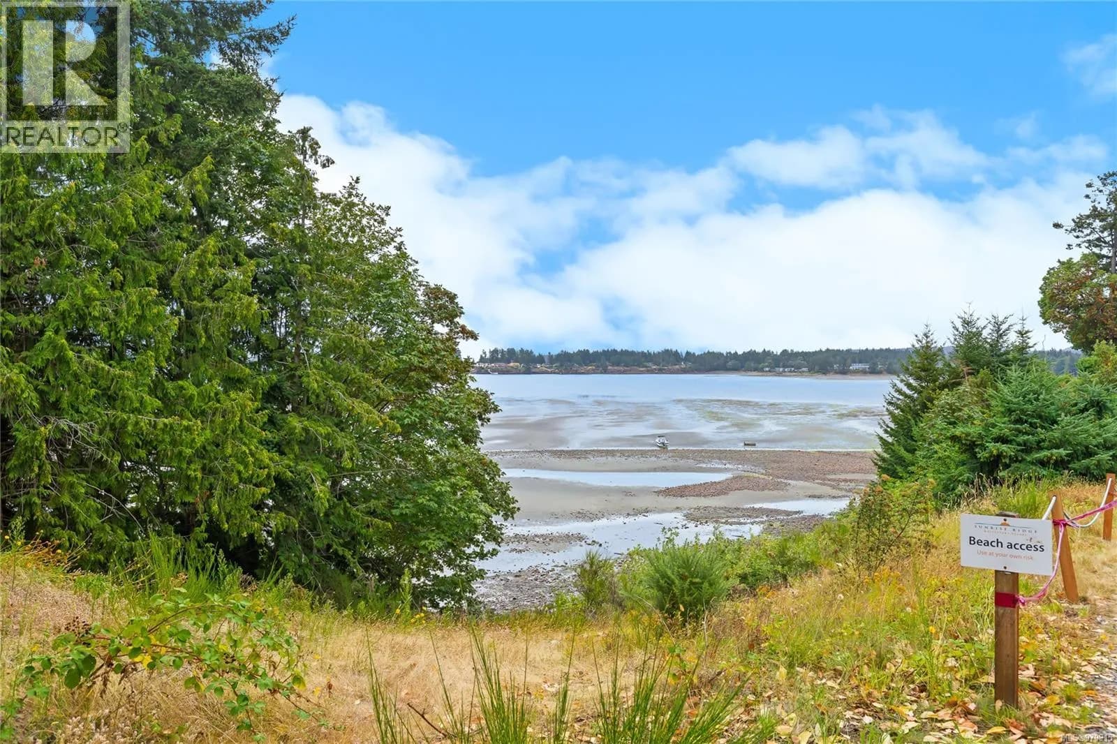 #106 1175 Resort Dr, Parksville, BC photo 4