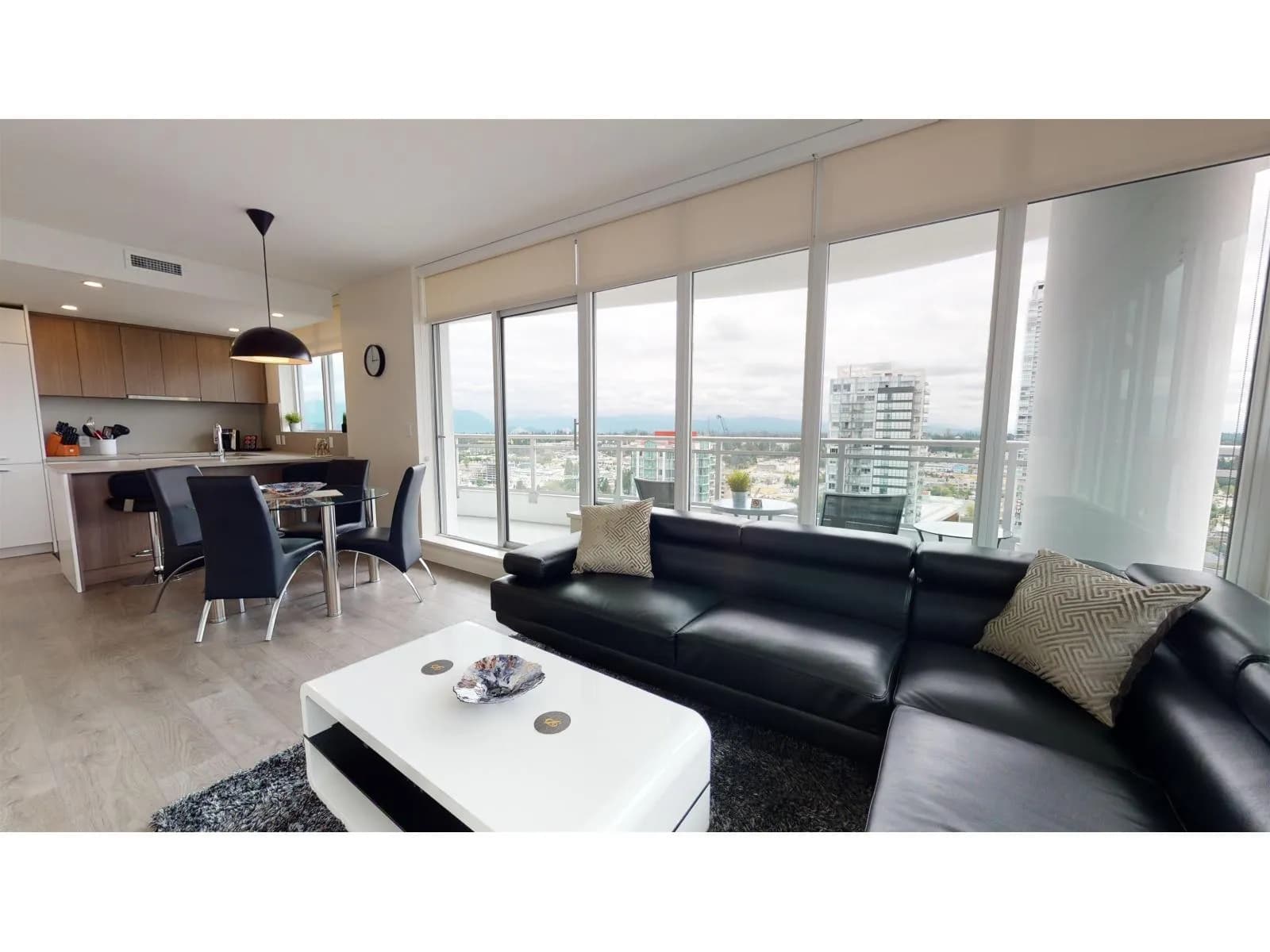 #2405 13318 104TH AVENUE, Surrey, BC photo 4