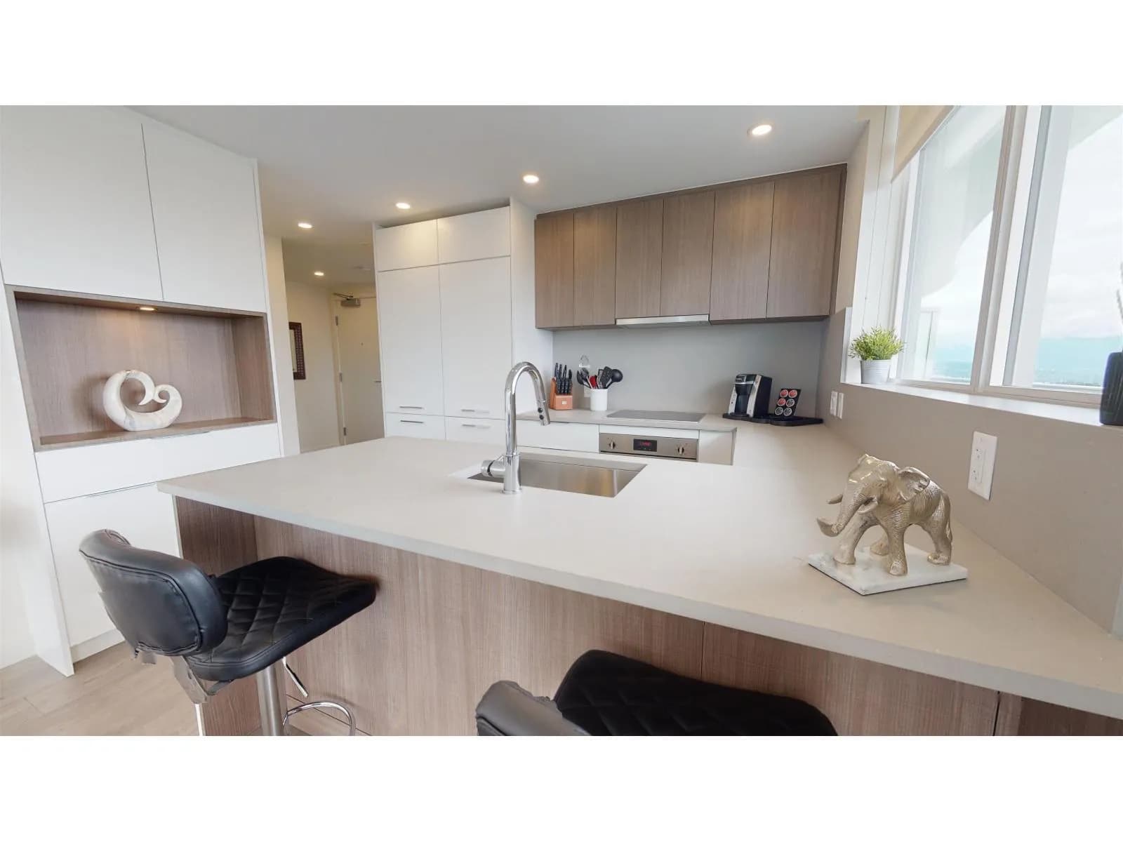 #2405 13318 104TH AVENUE, Surrey, BC photo 5
