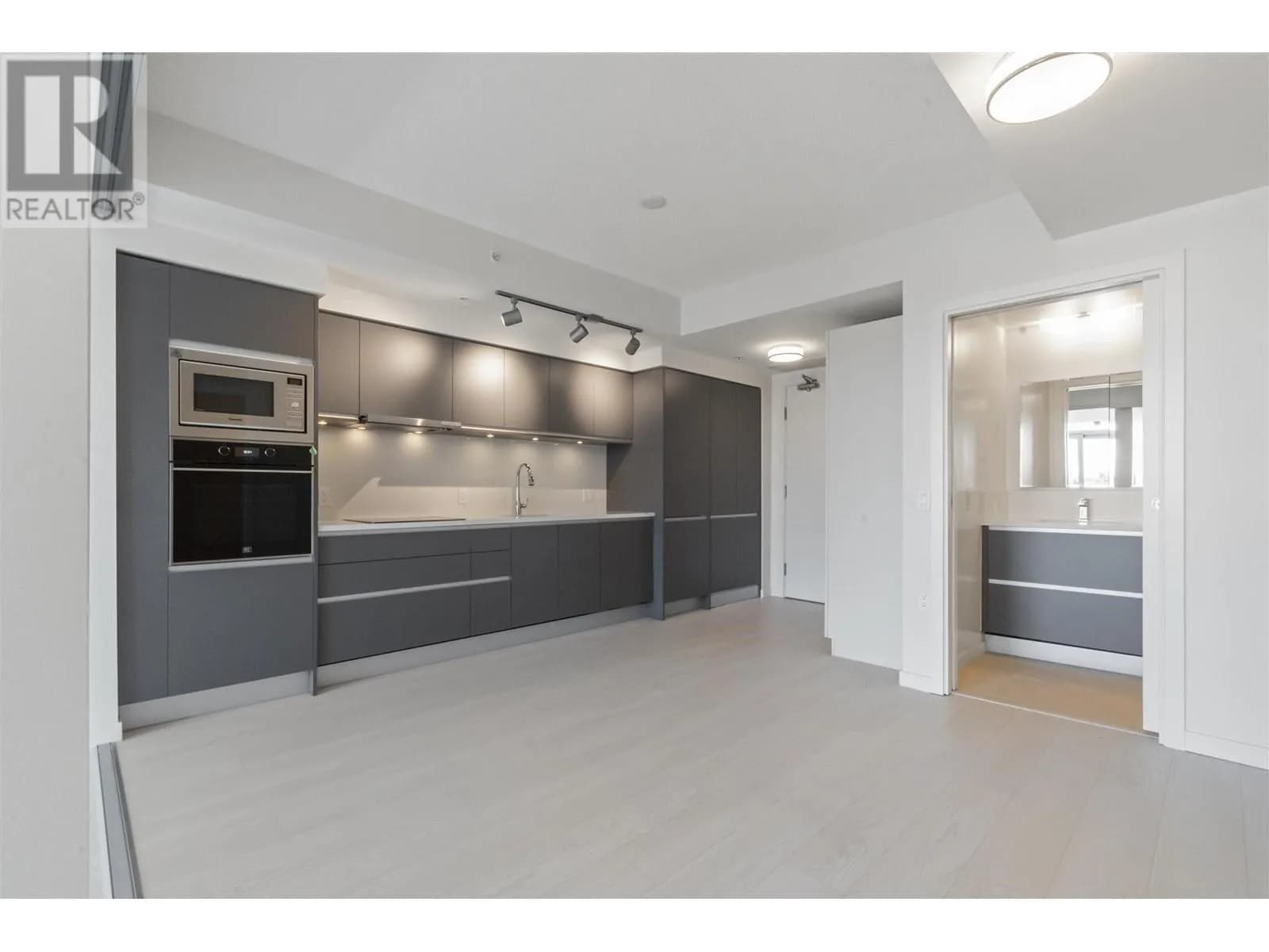 #727 180 E 2ND AVENUE, Vancouver, BC photo 4