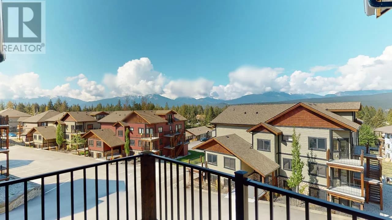 #105 7291 PROSPECTOR Avenue, Radium Hot Springs, BC photo 3