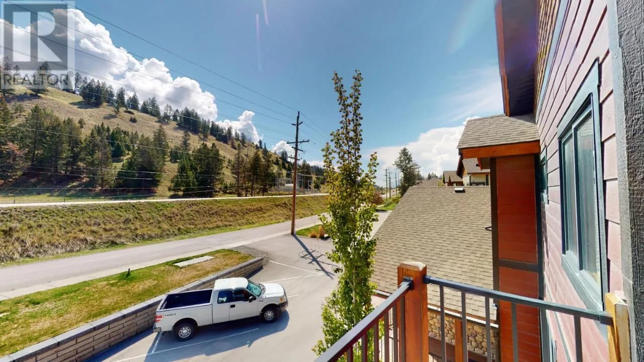 #105 7291 PROSPECTOR Avenue, Radium Hot Springs, BC photo 4