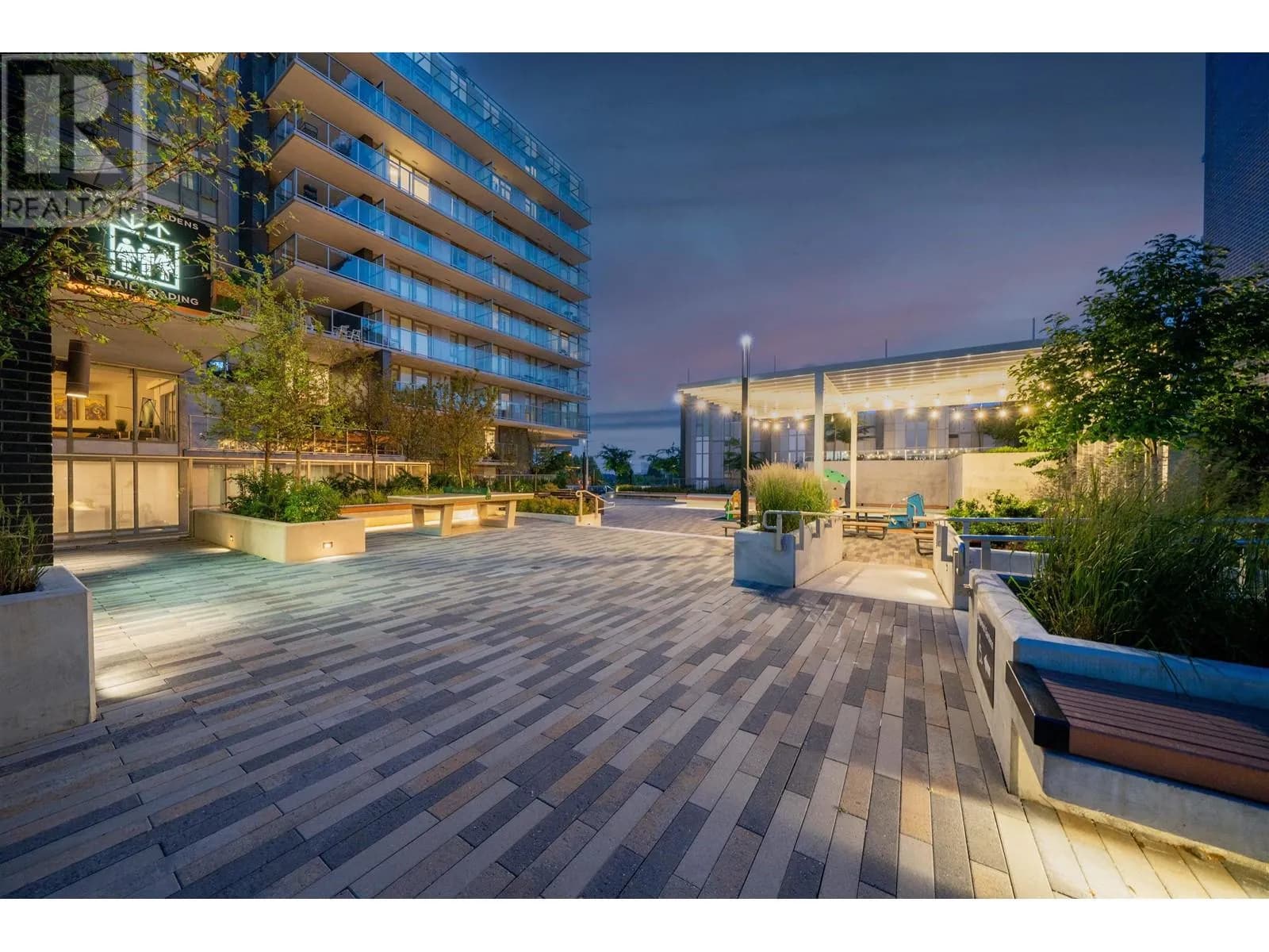 #1902 7433 CAMBIE STREET, Vancouver, BC photo 2