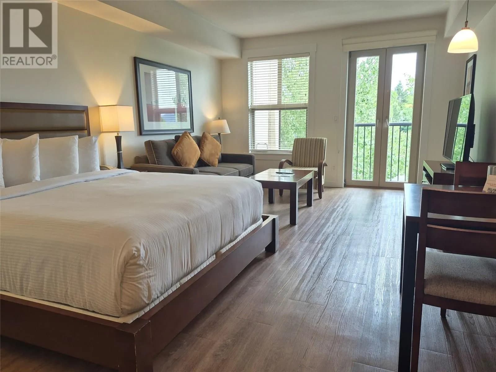 4200 Lakeshore Drive Drive, Osoyoos