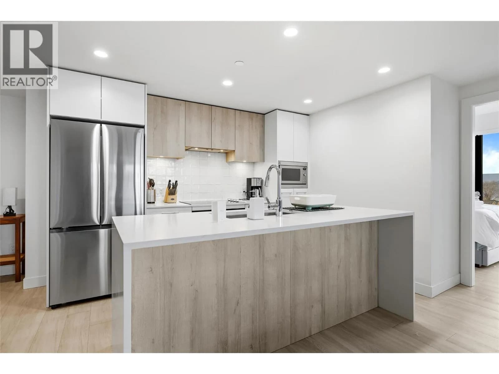 #811 3699 Capozzi Road, Kelowna, BC photo 5