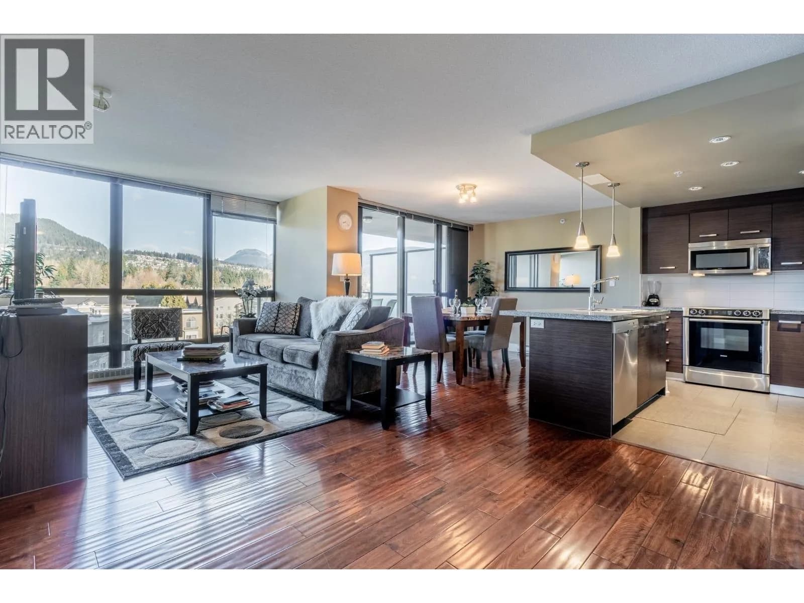 #801 2959 GLEN DRIVE, Coquitlam, BC photo 2