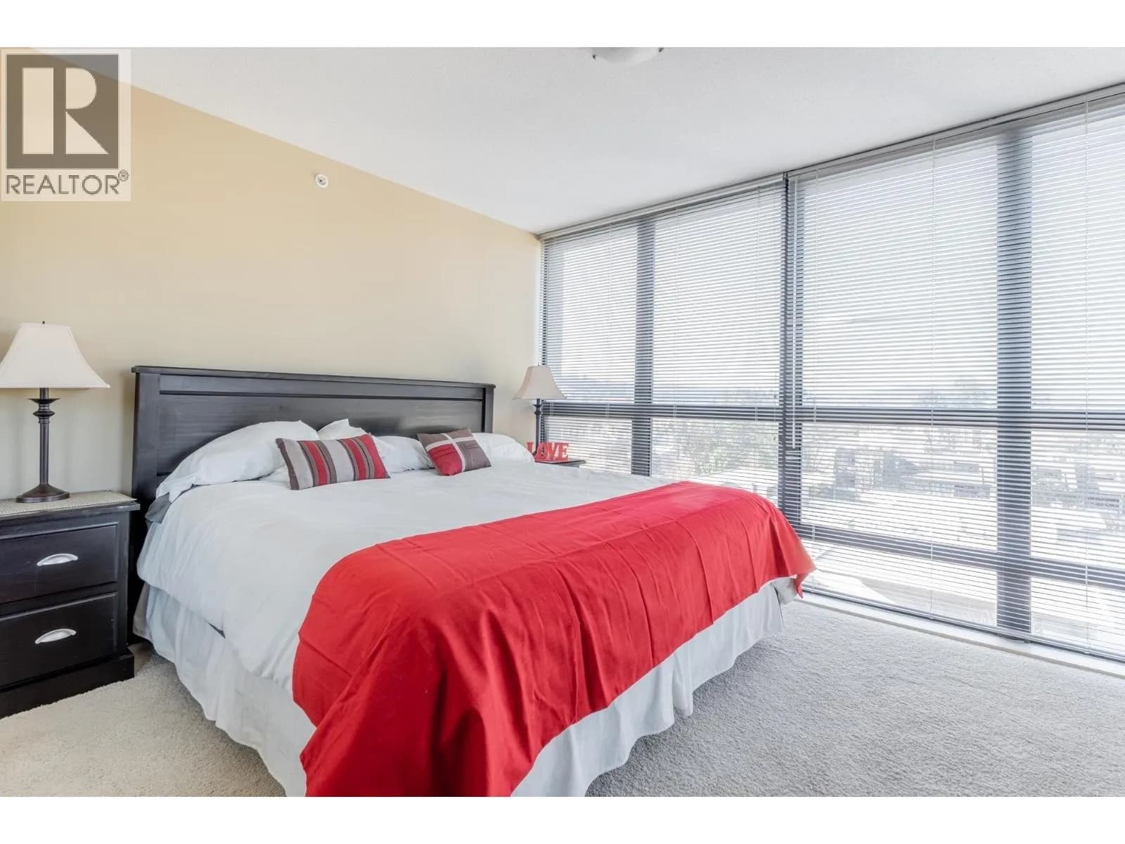 #801 2959 GLEN DRIVE, Coquitlam, BC photo 3