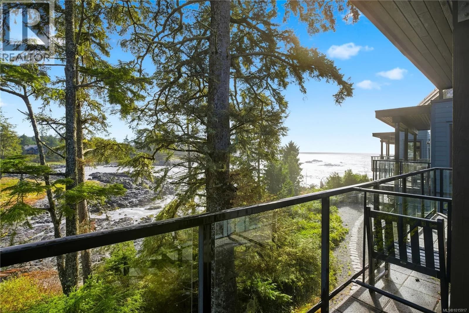 596 Marine Dr, Ucluelet
