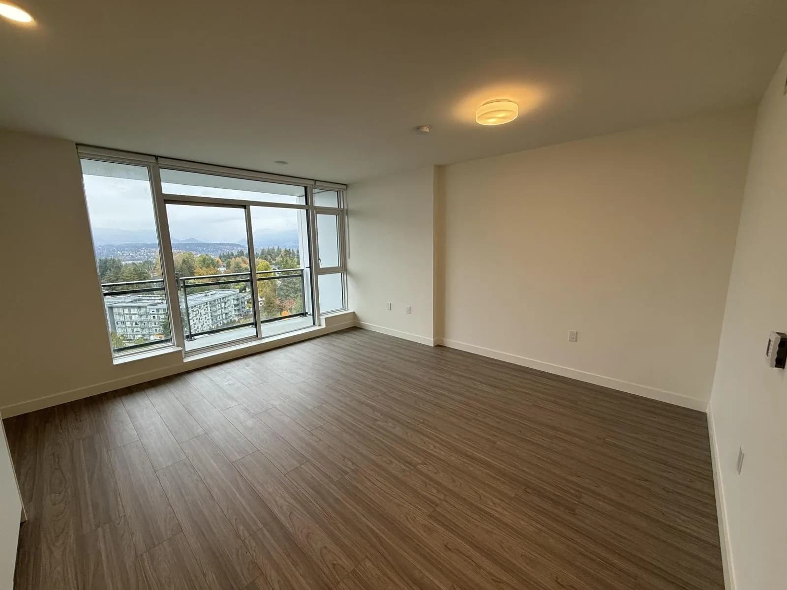 #1510 13675 107A AVENUE, Surrey, BC photo 5