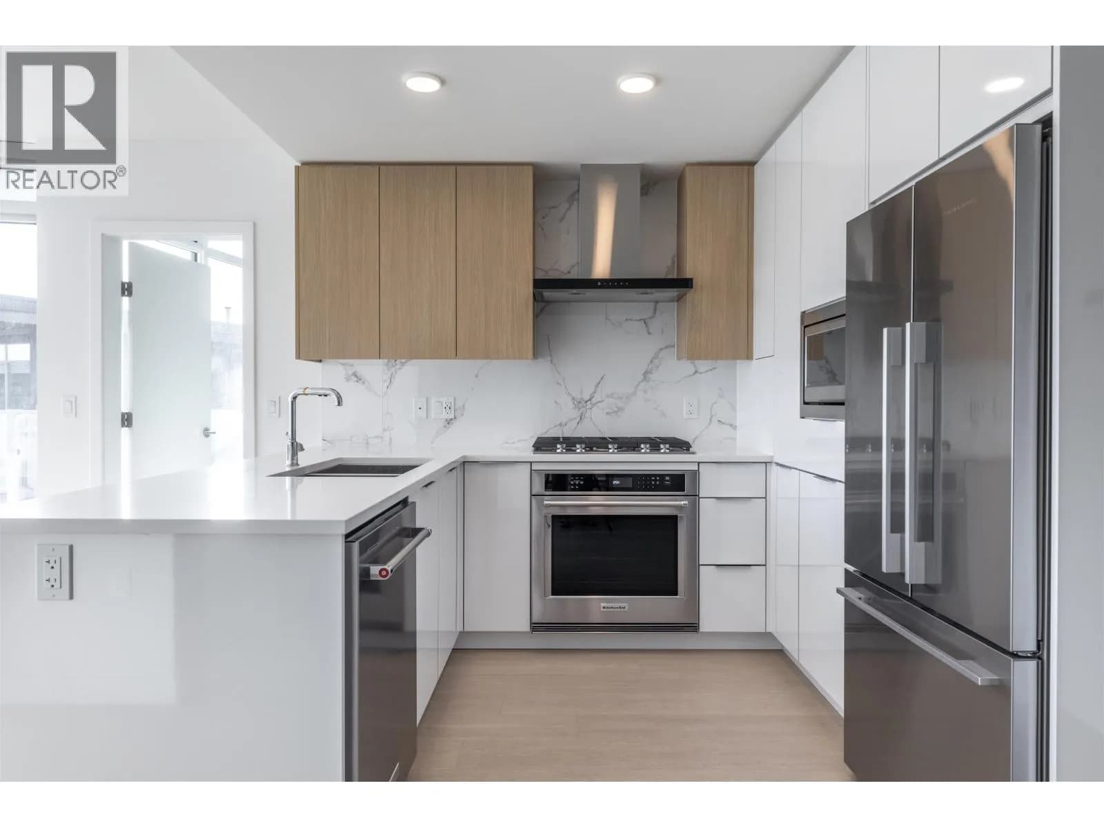 #306 7683 PARK CRESCENT, Burnaby, BC photo 4
