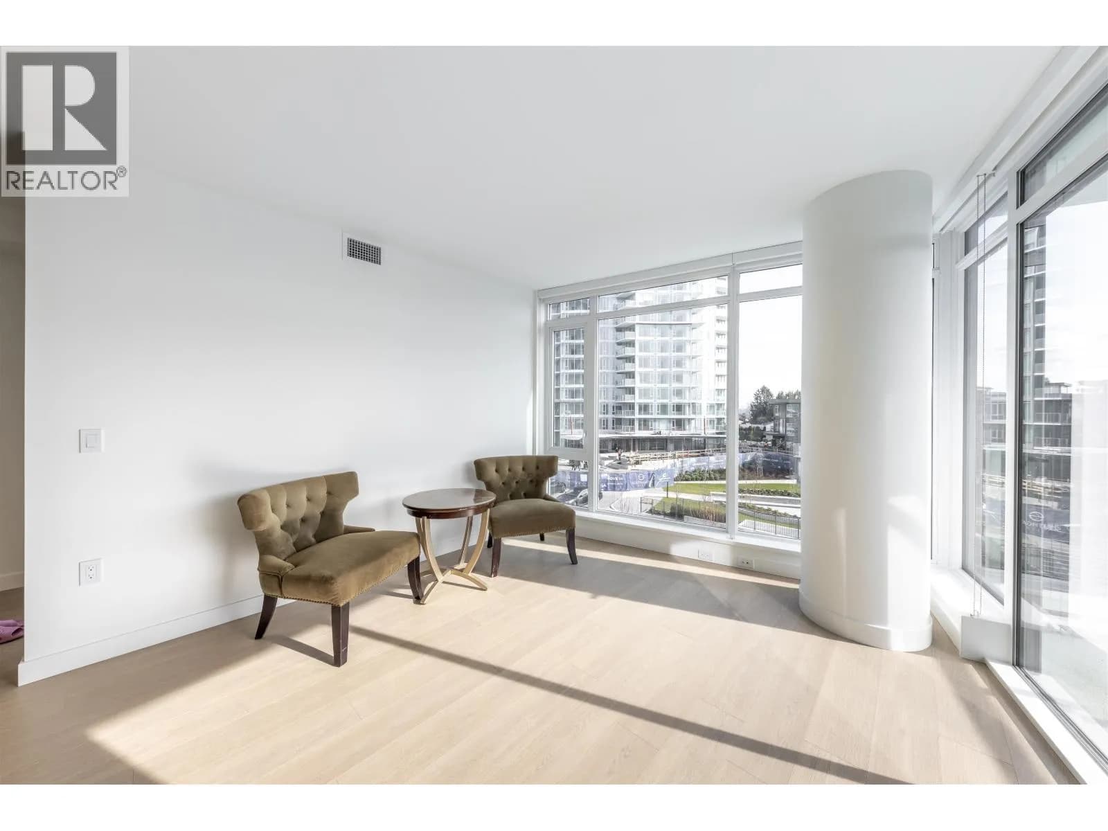 #306 7683 PARK CRESCENT, Burnaby, BC photo 5