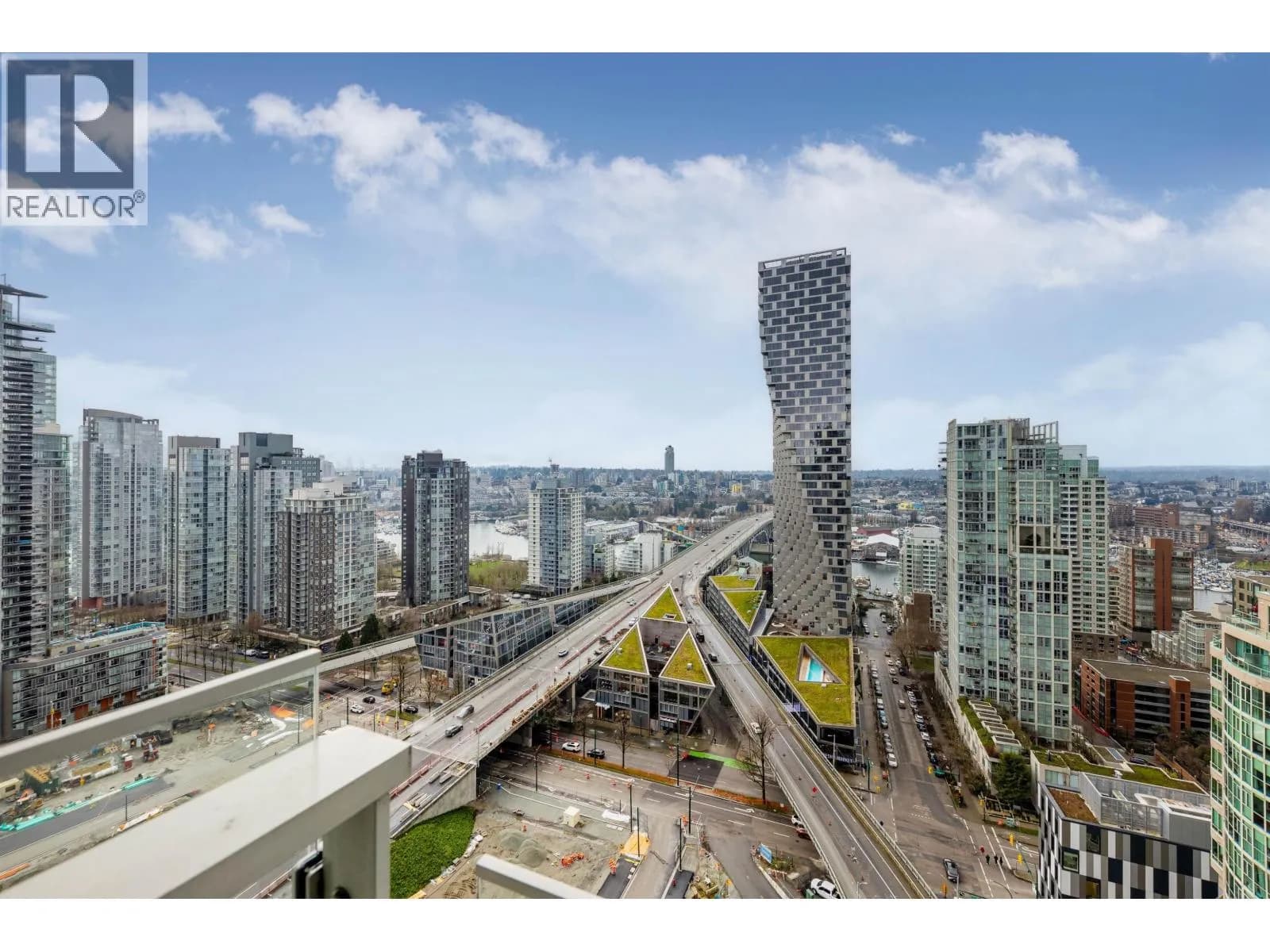 #2707 1351 CONTINENTAL STREET, Vancouver, BC photo 2