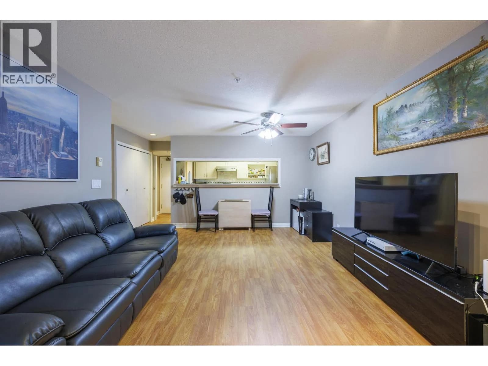 #210 1163 THE HIGH STREET, Coquitlam, BC photo 3
