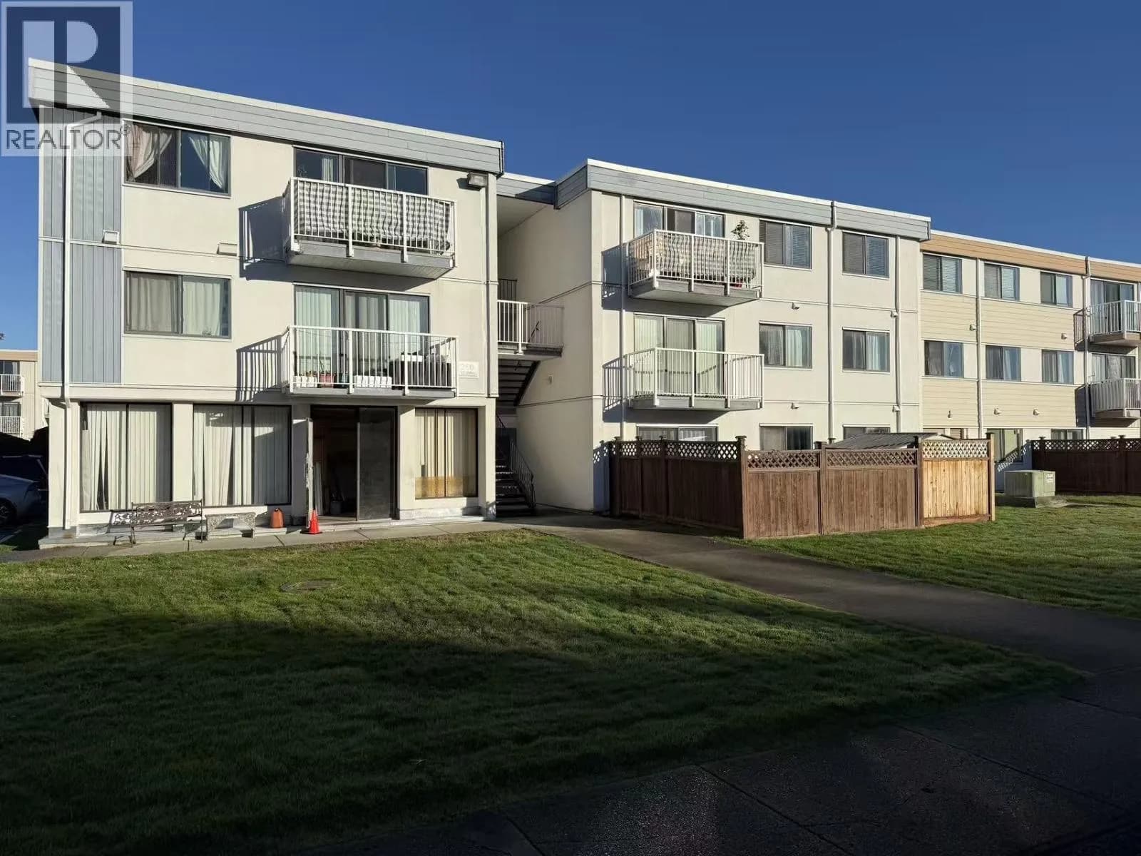 7260 LINDSAY ROAD, Richmond