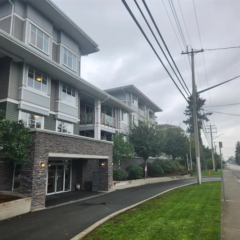 #214 46262 FIRST AVENUE, Chilliwack, BC photo 2