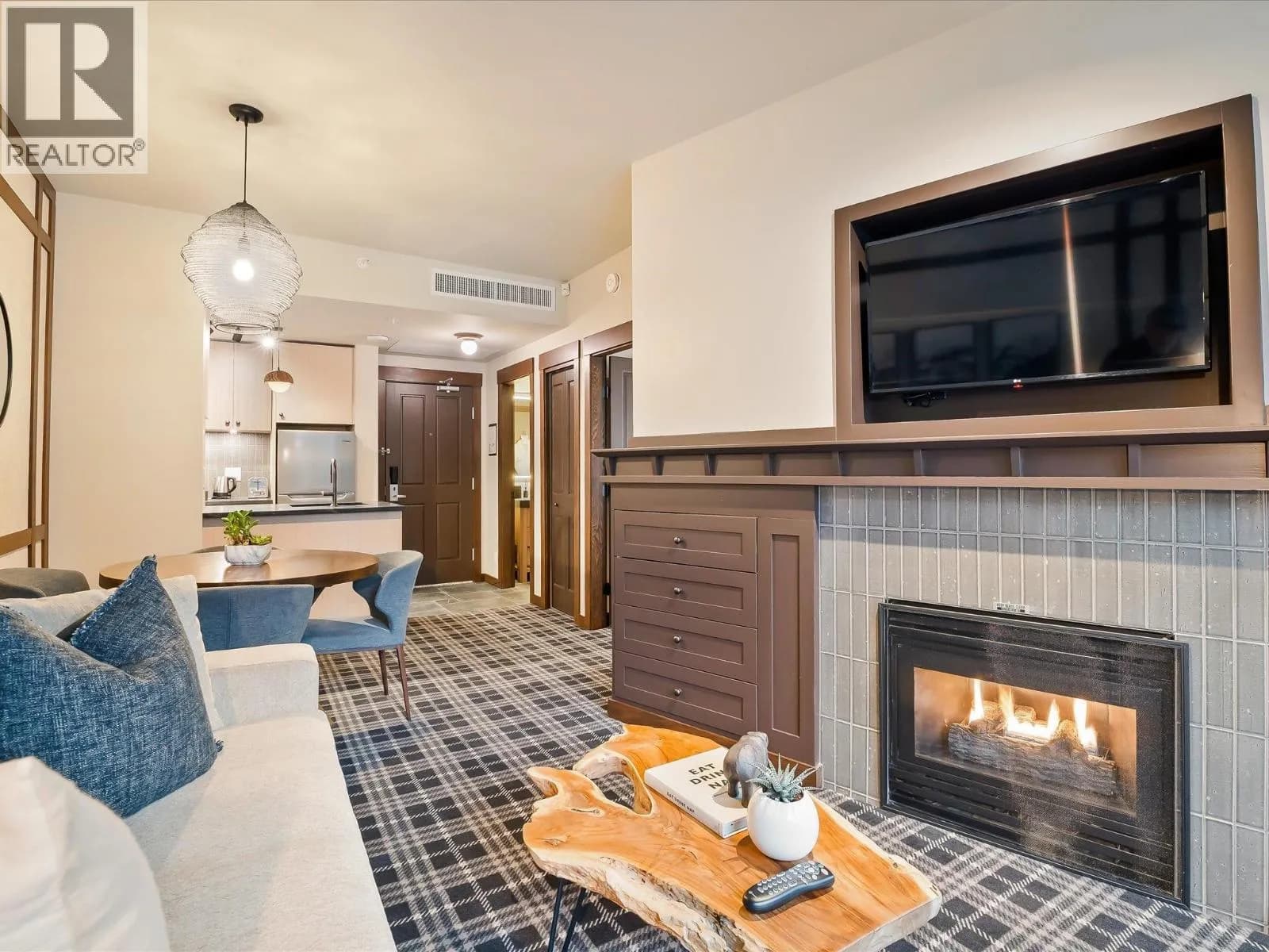 4320 SUNDIAL CRESCENT, Whistler