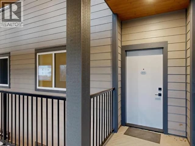 C202-6900 BURNABY STREET, Powell River, BC photo 2