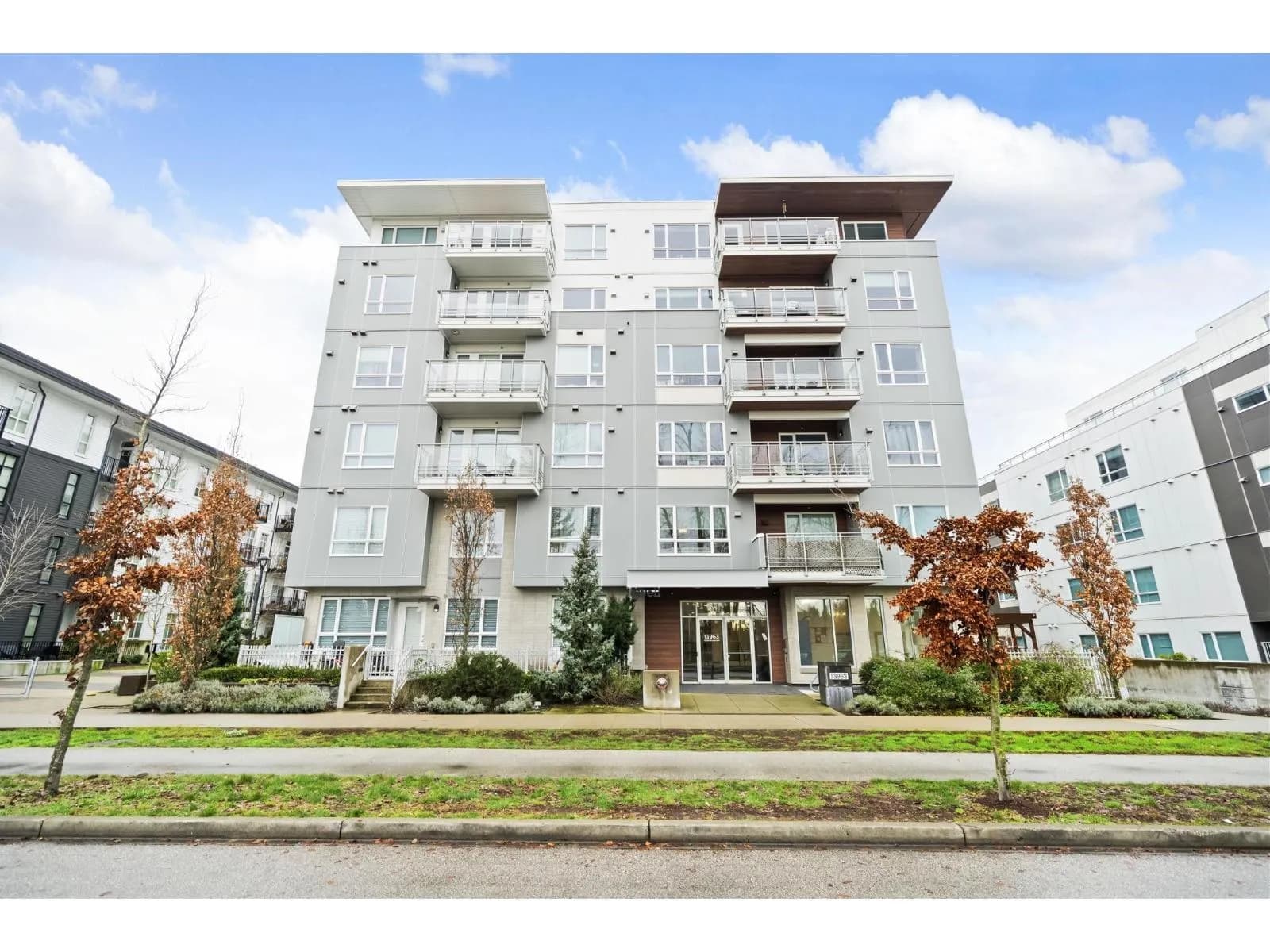 13963 105 BOULEVARD, Surrey