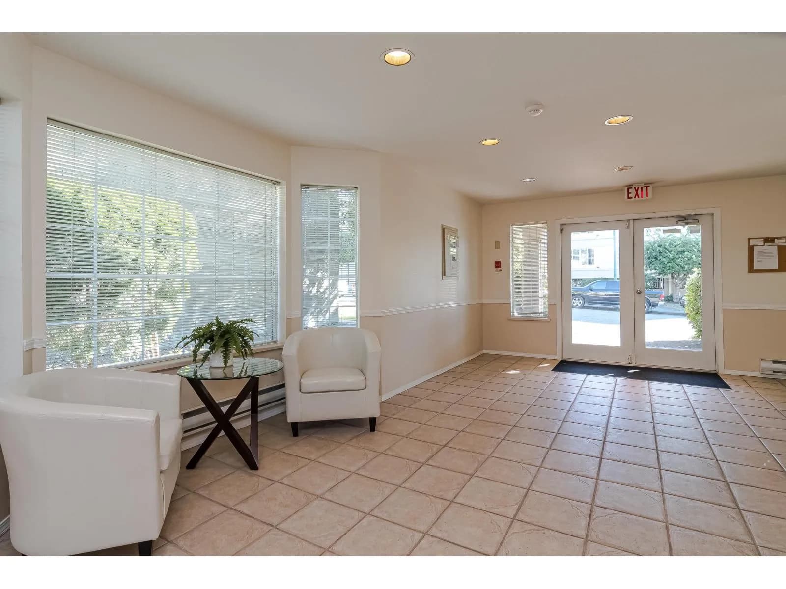 #204 1369 GEORGE STREET, White Rock, BC photo 2