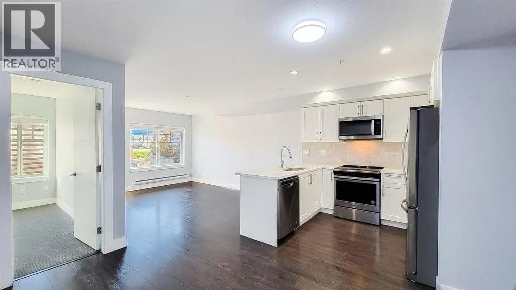 #103 1990 WESTMINSTER AVENUE, Coquitlam, BC photo 2