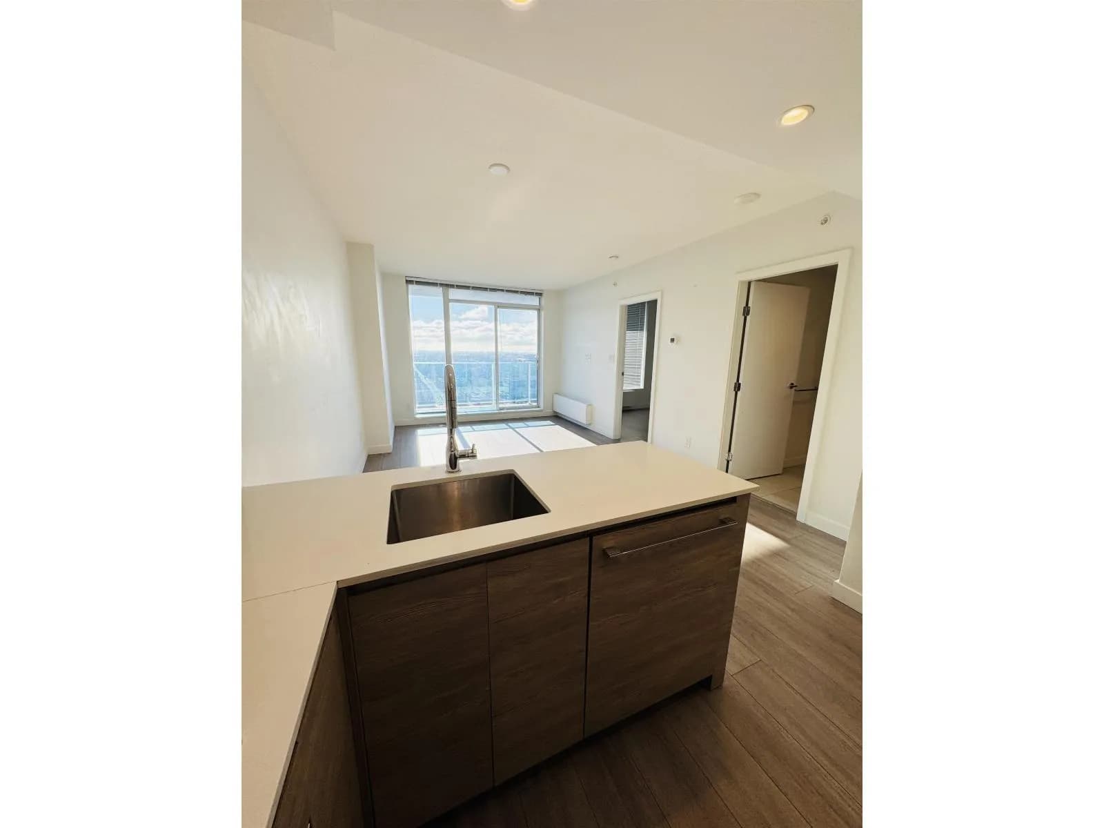 #3102 13615 FRASER HIGHWAY, Surrey, BC photo 5