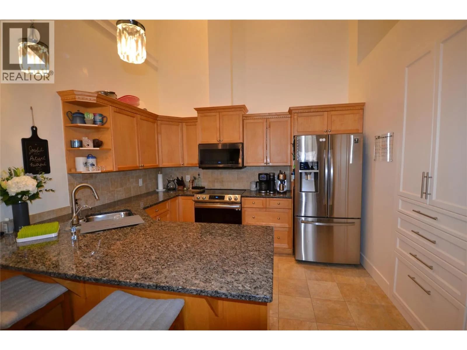 2120 Shannon Ridge Drive, West Kelowna