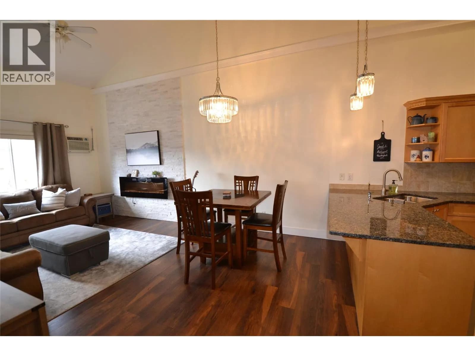 #304 2120 Shannon Ridge Drive, West Kelowna, BC photo 4