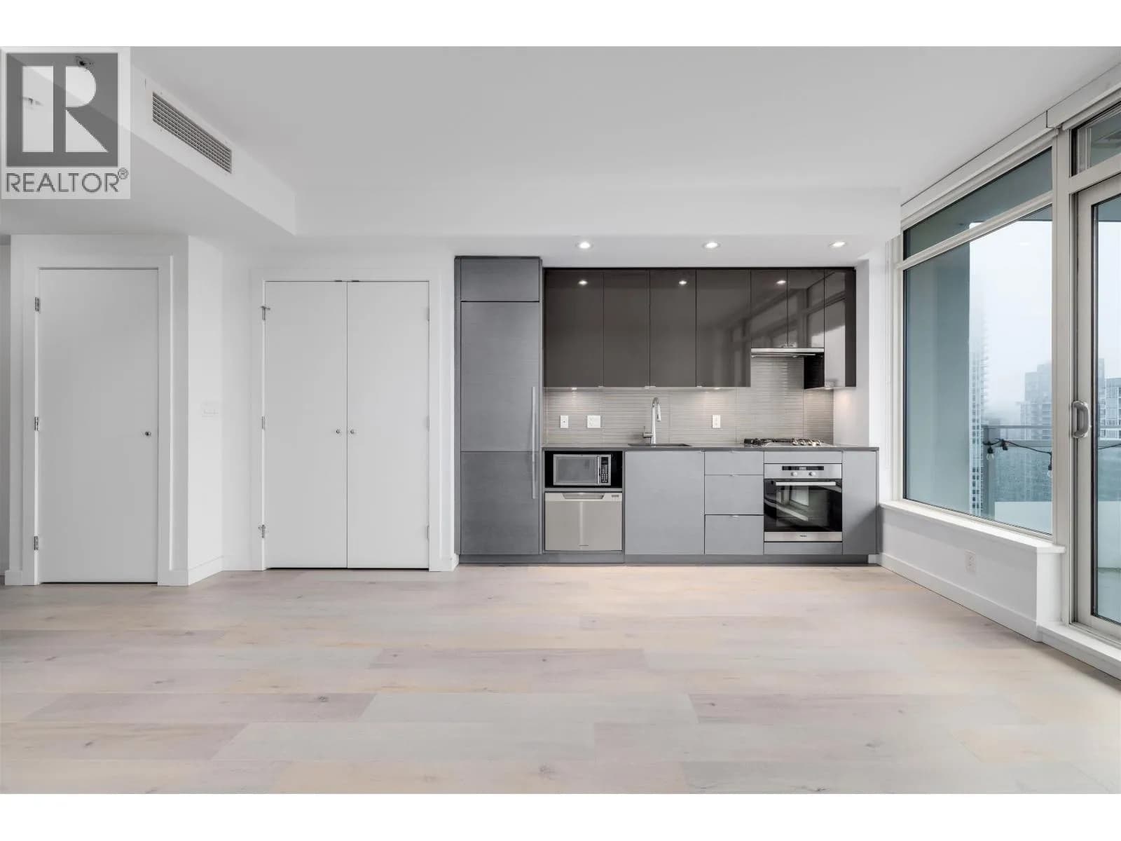 #3502 4508 HAZEL STREET, Burnaby, BC photo 5