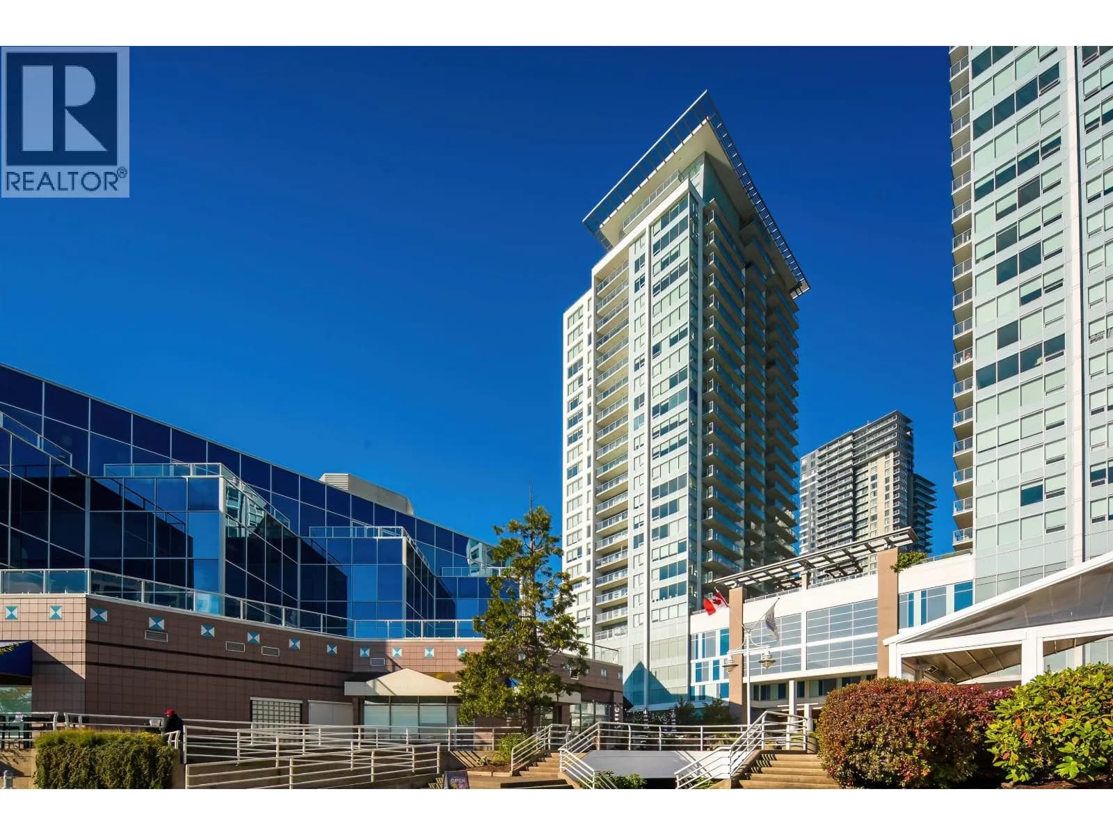 988 QUAYSIDE DRIVE, New Westminster