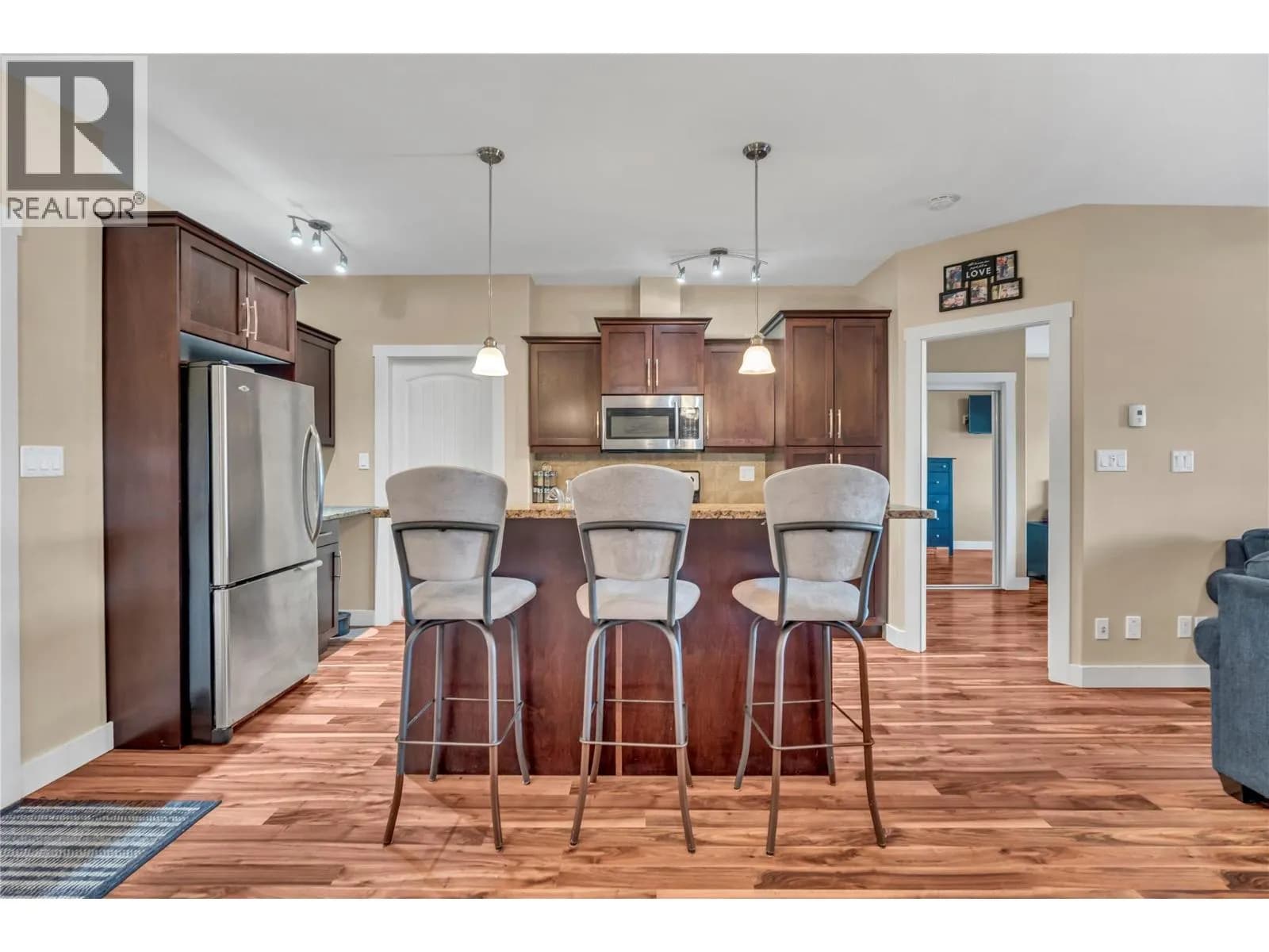 #206 13615 Victoria Road N, Summerland, BC photo 4