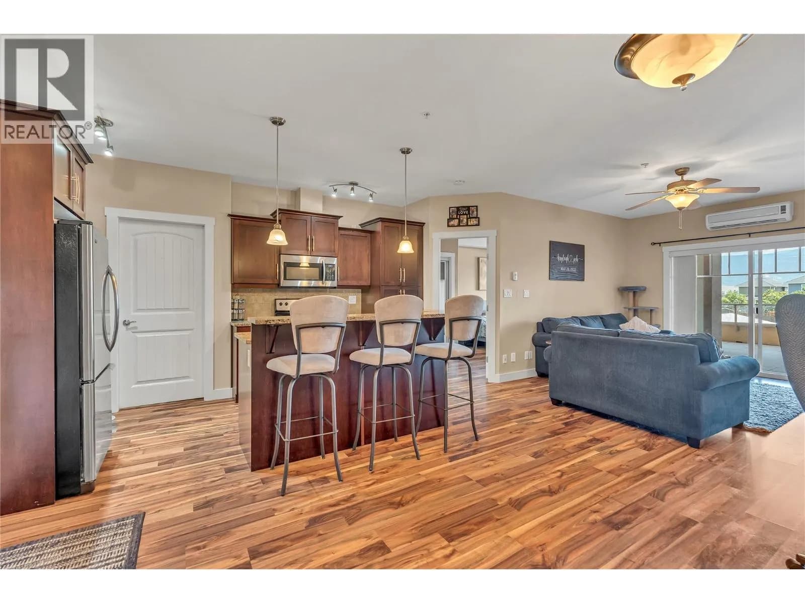 #206 13615 Victoria Road N, Summerland, BC photo 5