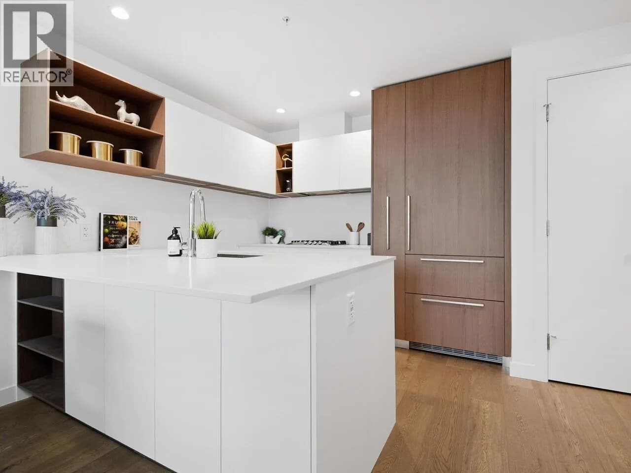 6000 MCKAY AVENUE, Burnaby