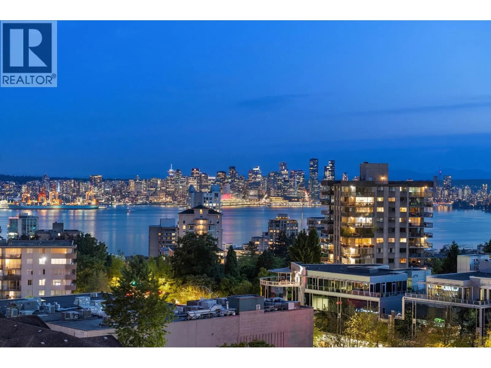 #703 135 E 13TH STREET, North Vancouver, BC photo 1