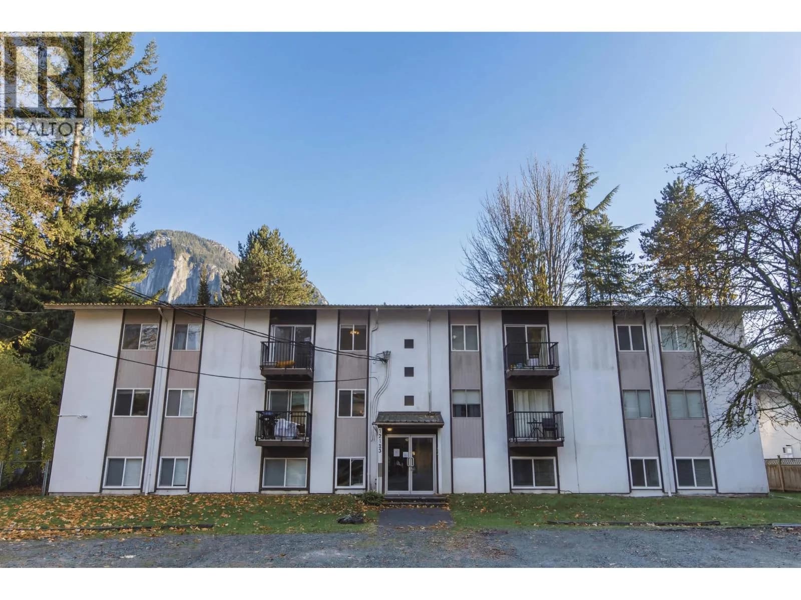 38185 Westway Avenue, Squamish