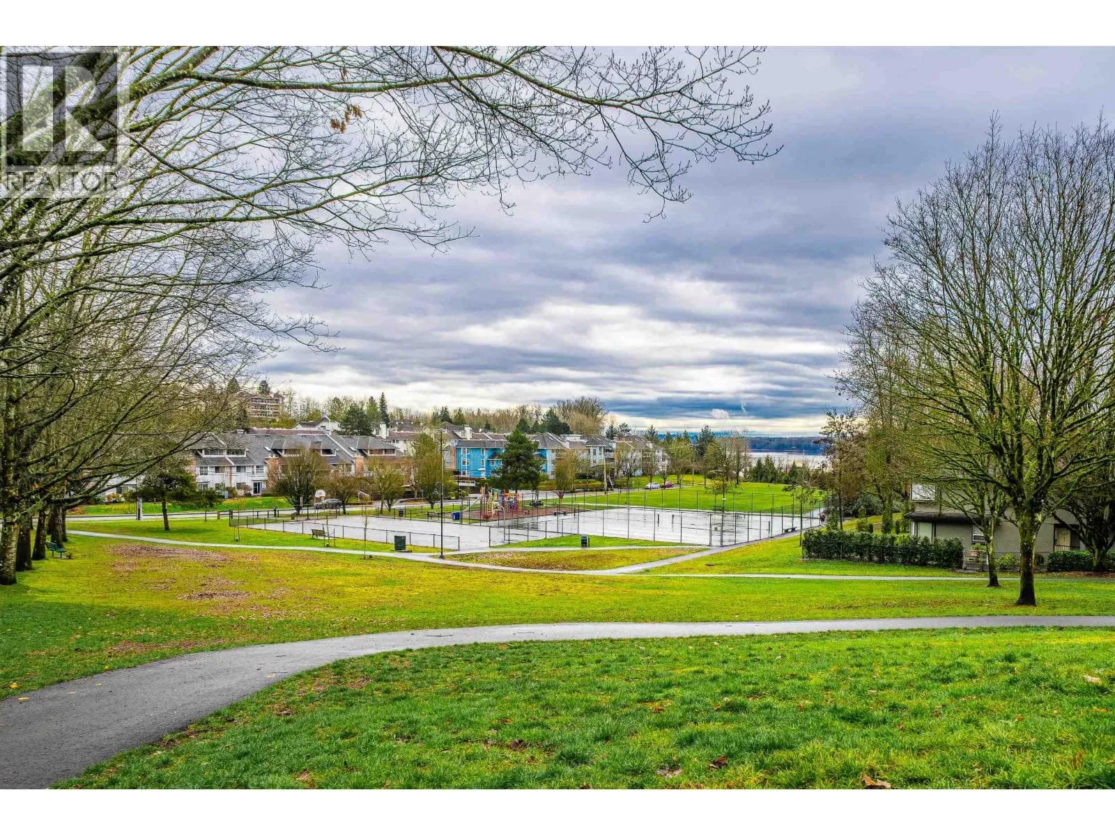 #205 11595 FRASER STREET, Maple Ridge, BC photo 4