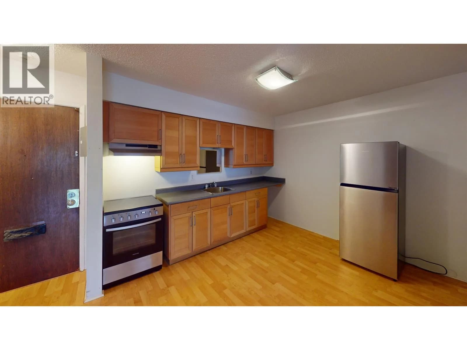 #206 910 FIFTH AVENUE, New Westminster, BC photo 2