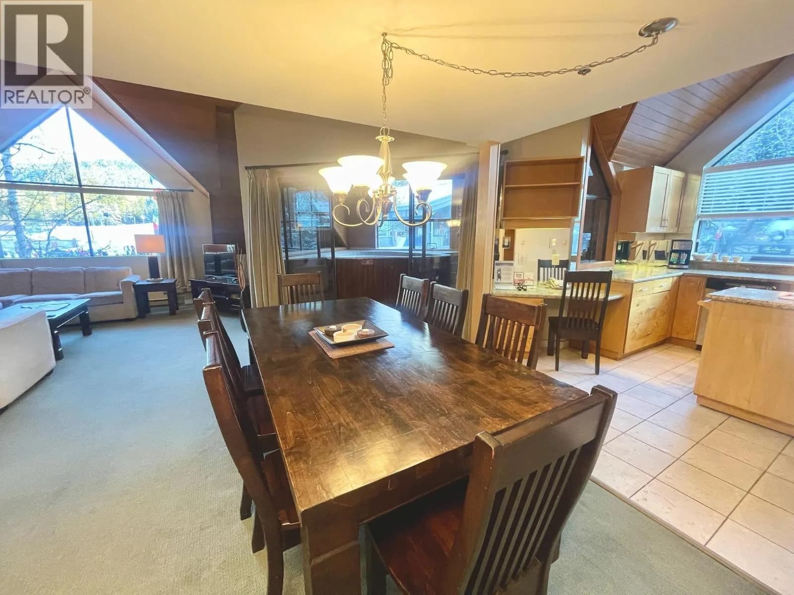 #Week 13 906-4293 MOUNTAIN SQUARE, Whistler, BC photo 5