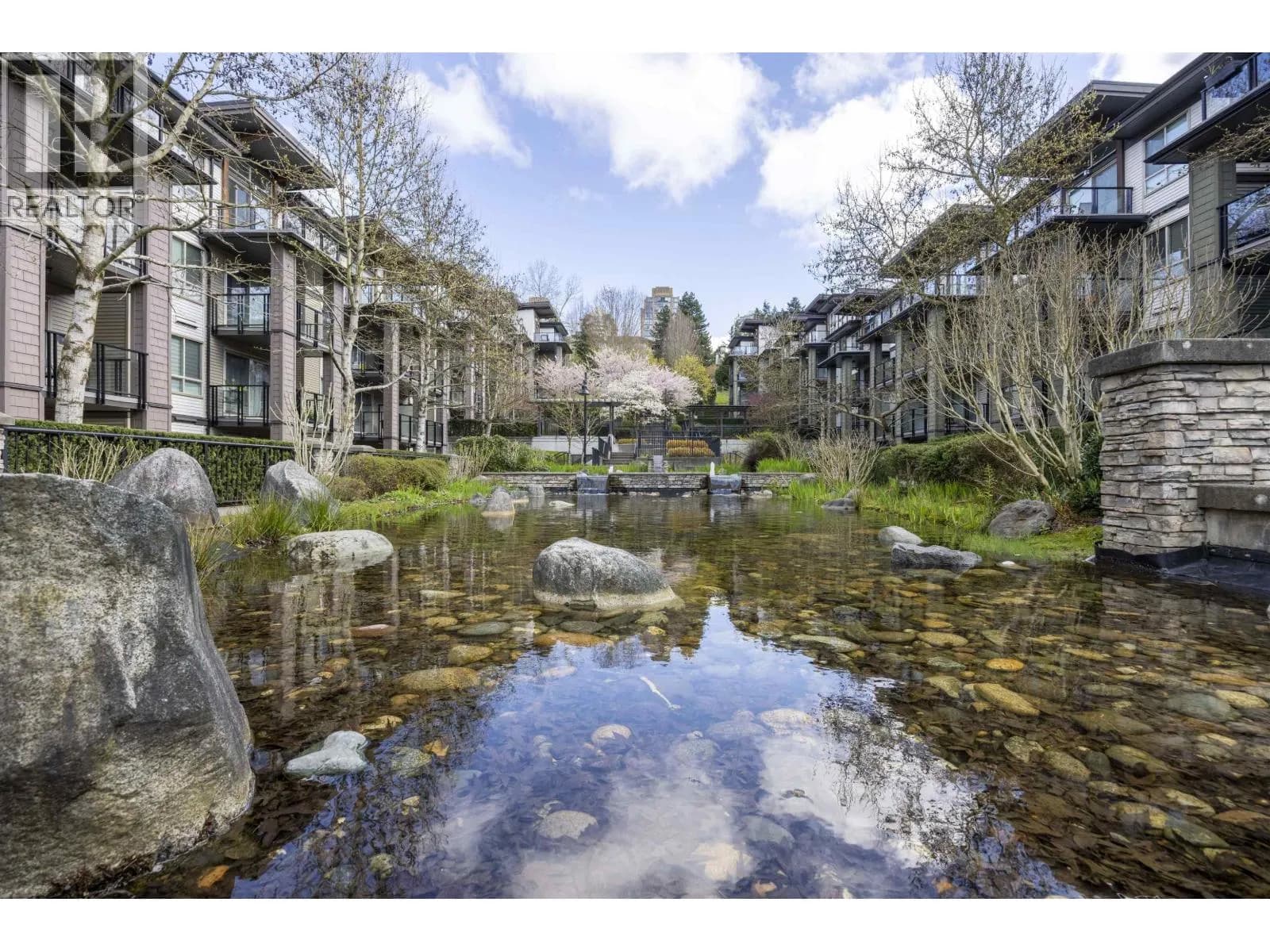7428 BYRNEPARK WALK, Burnaby