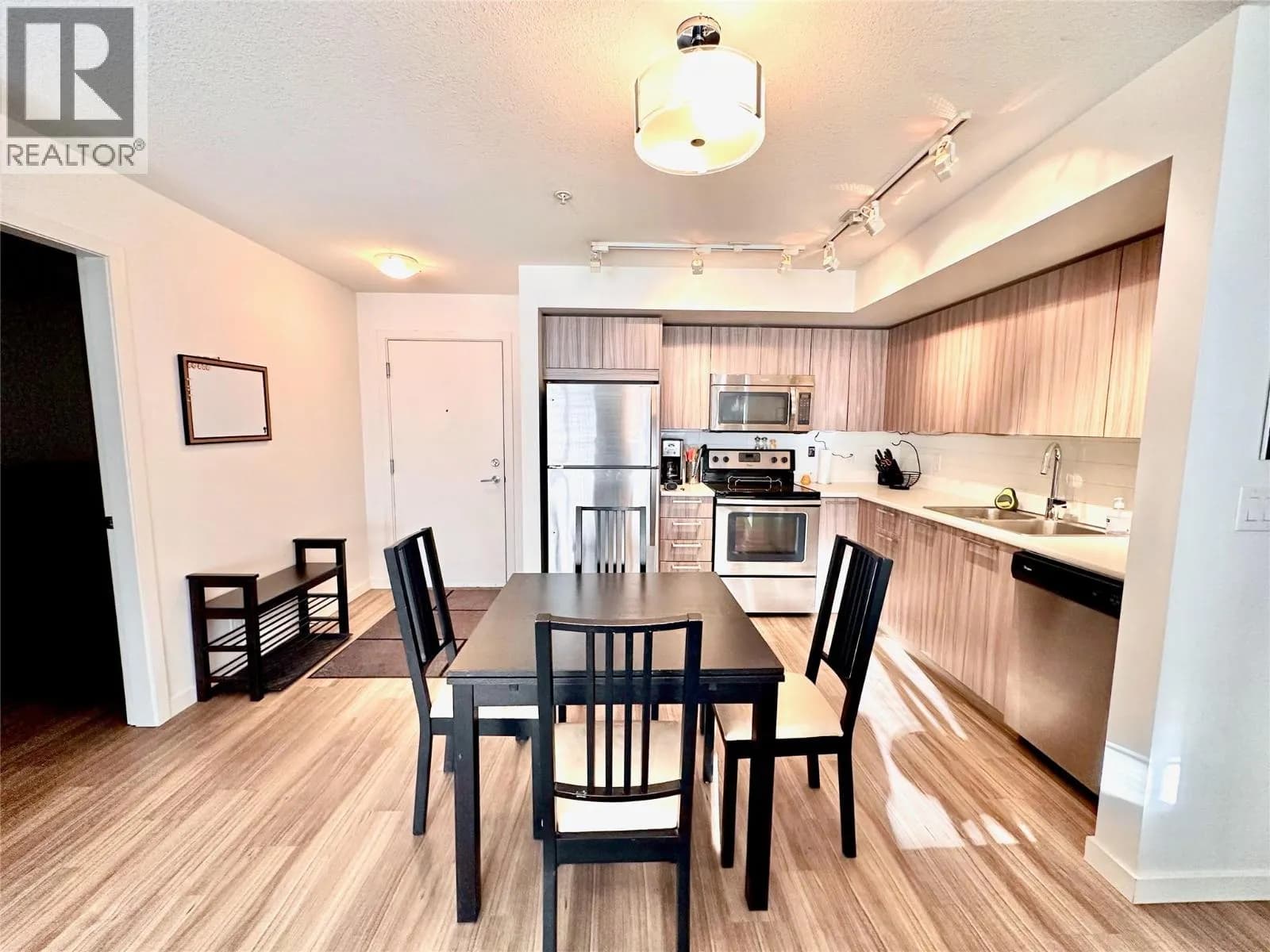 883 Academy Way, Kelowna