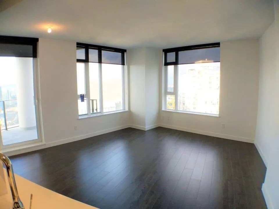 #3703 9887 WHALLEY BOULEVARD, Surrey, BC photo 3