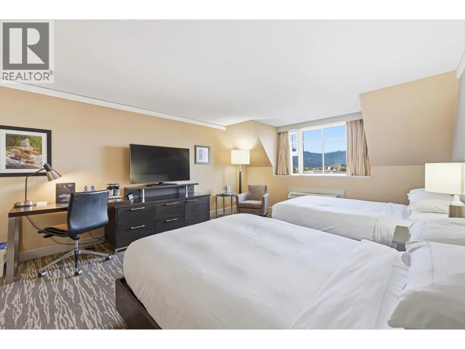 #709/711 4050 WHISTLER WAY, Whistler, BC photo 2