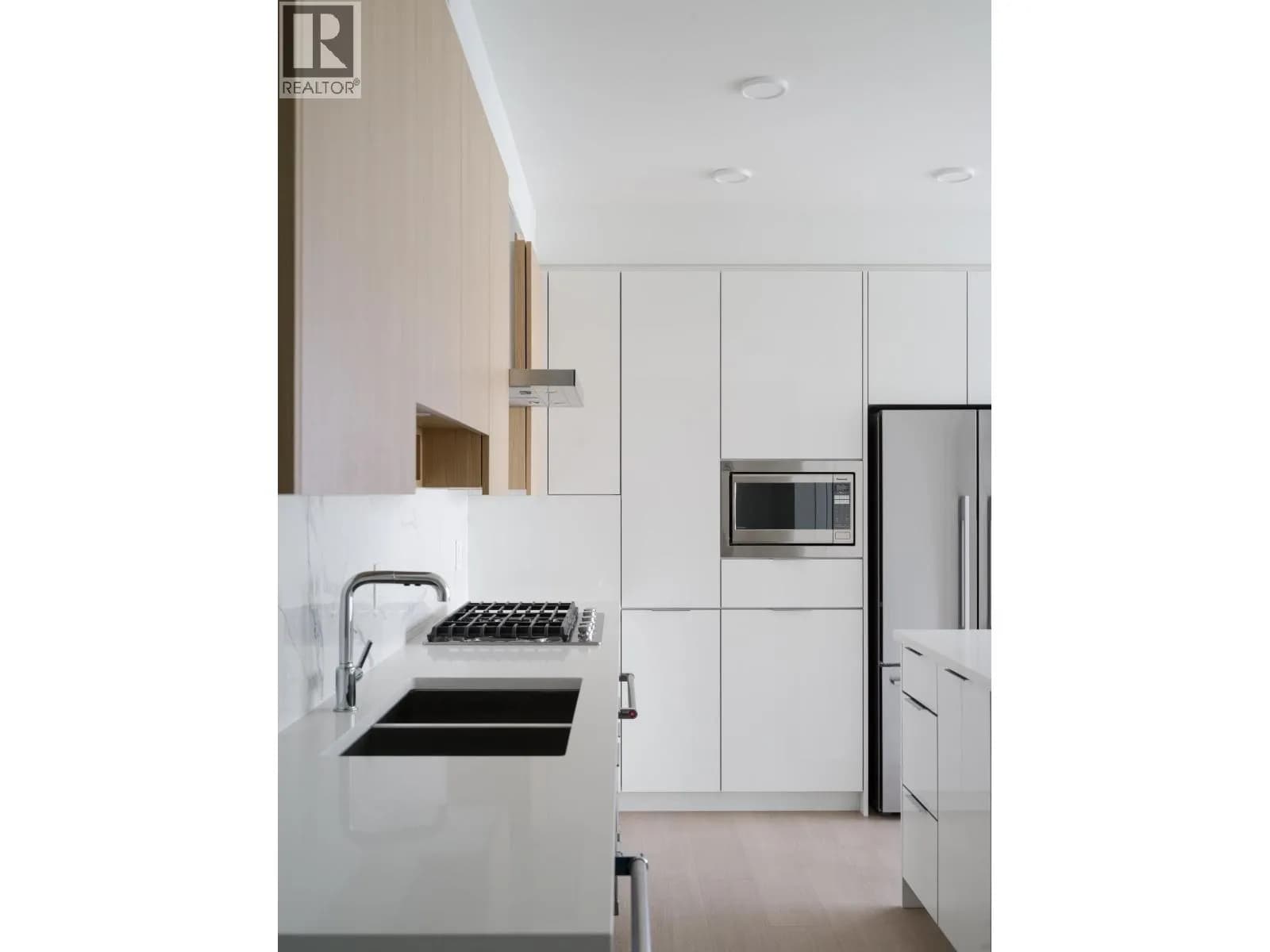 7683 PARK CRESCENT, Burnaby