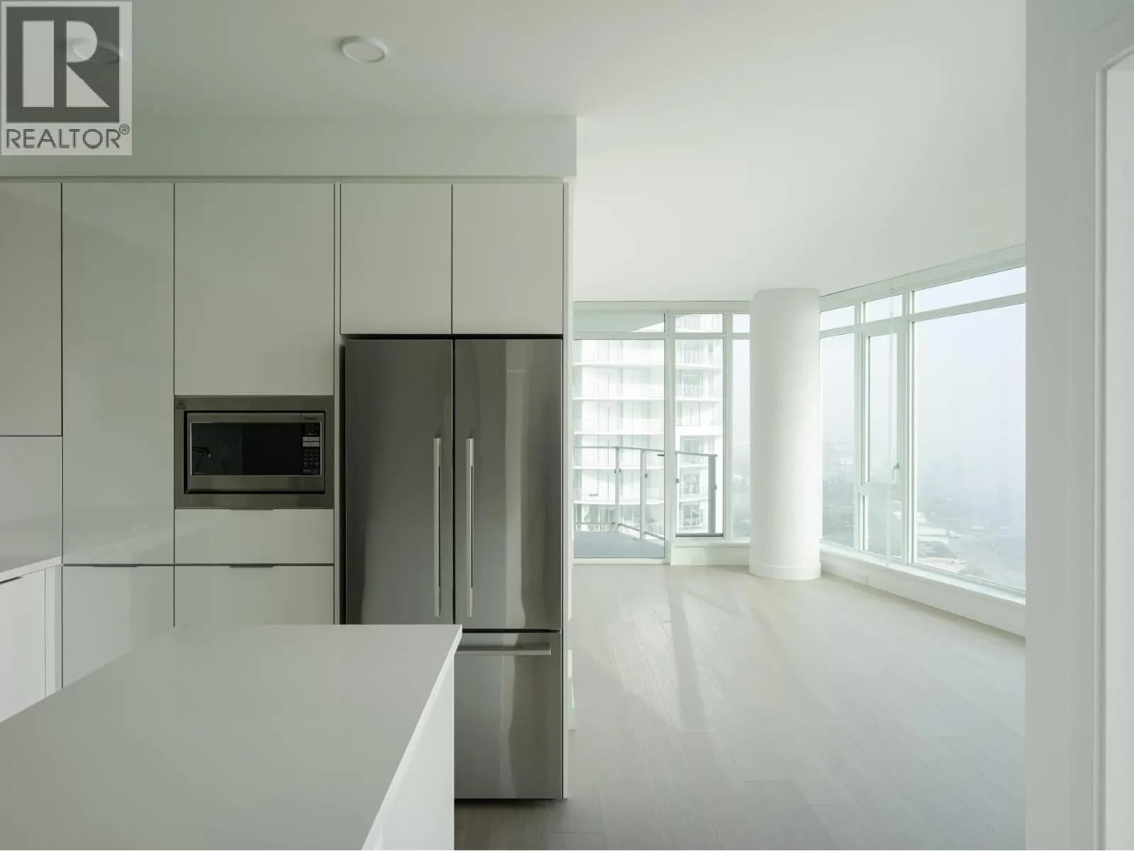 #1904 7683 PARK CRESCENT, Burnaby, BC photo 4
