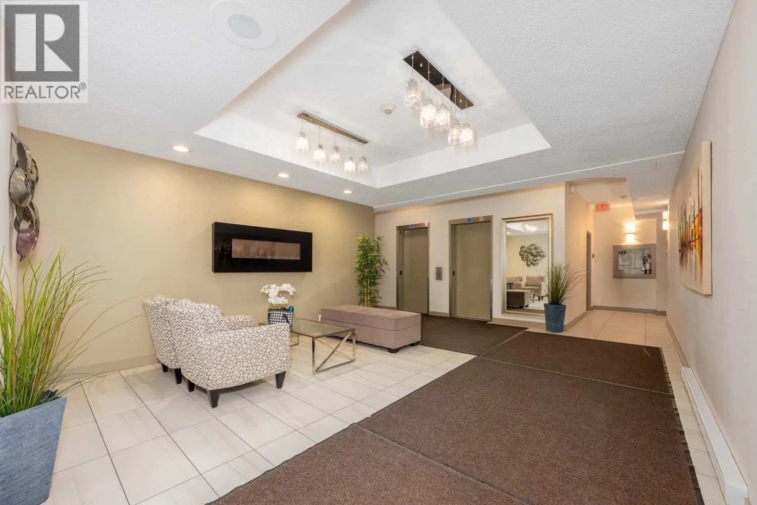 #1601 6282 KATHLEEN AVENUE, Burnaby, BC photo 3