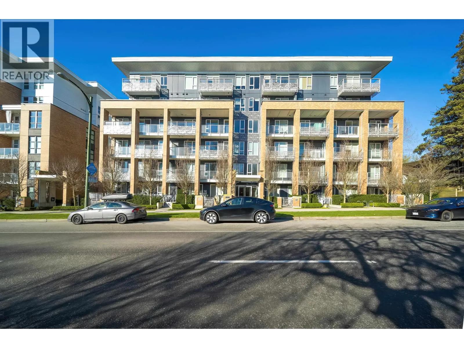 #208 6933 CAMBIE STREET, Vancouver, BC photo 4