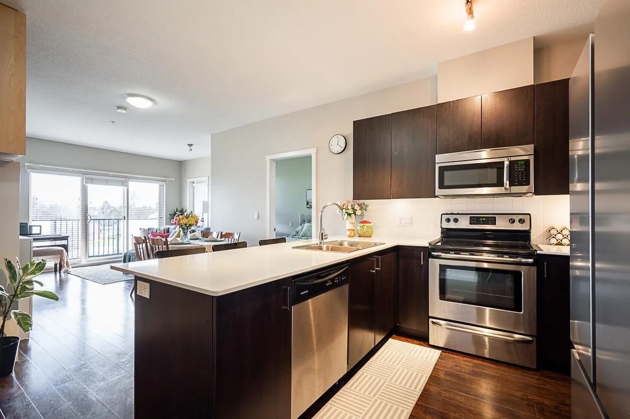 #309 20460 DOUGLAS CRESCENT, Langley, BC photo 3