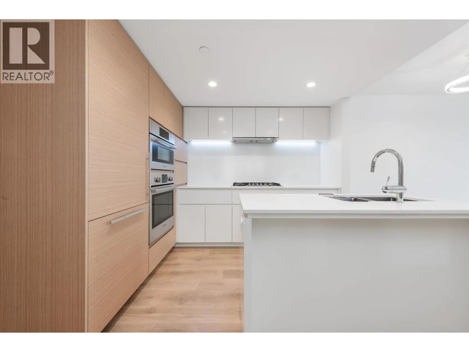 #404 6900 PEARSON WAY, Richmond, BC photo 2