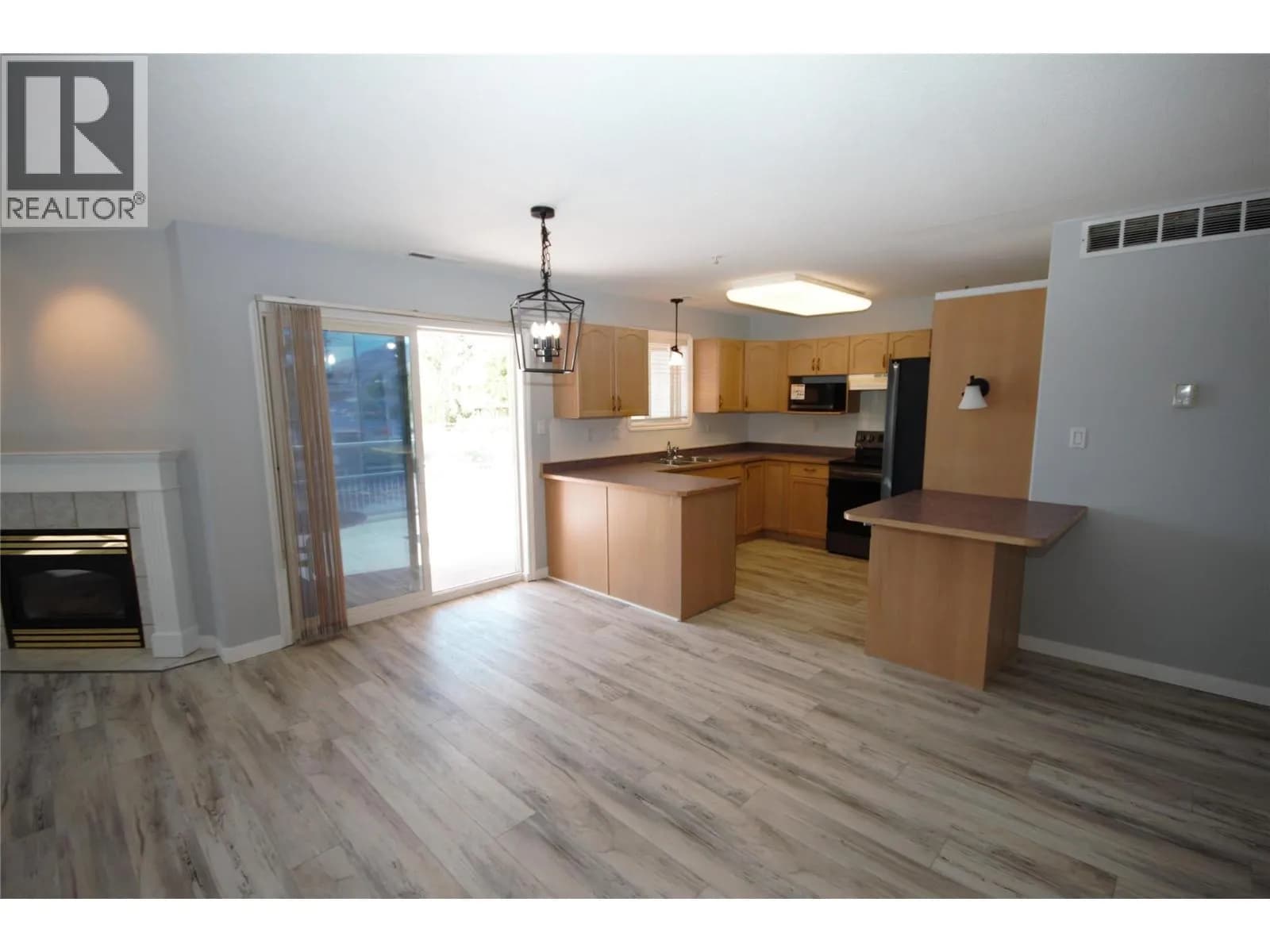 #100 6805 Cottonwood Drive, Osoyoos, BC photo 5